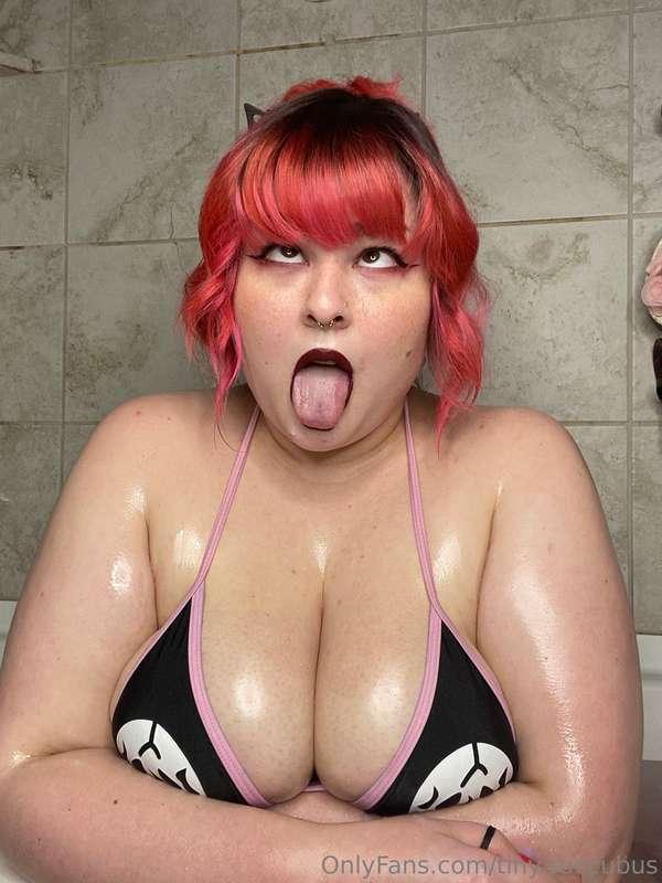 tiny.succubus image #1