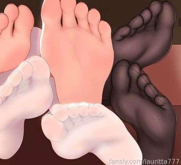 Bare feet? White stockings? Black stockings? #feetpics #stockings #blackstockings #whitestockings #sexylady