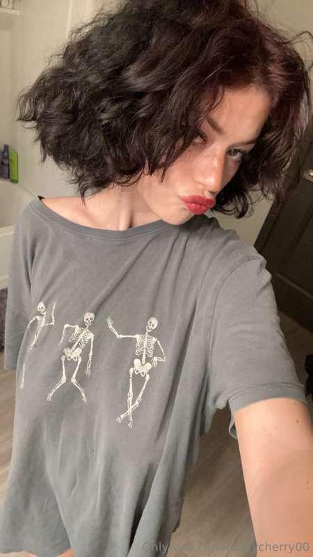 curvycherry00 image #1
