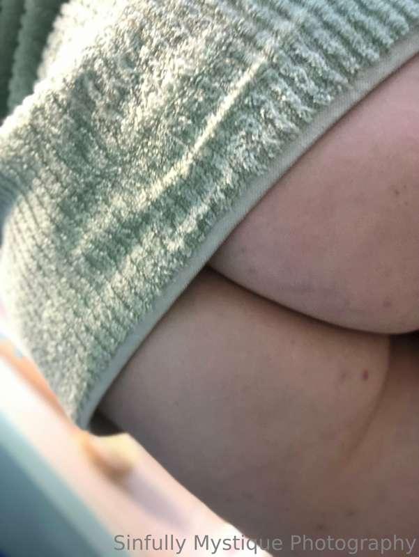 It’s a towel tease kind of day, a cheeky Wednesday