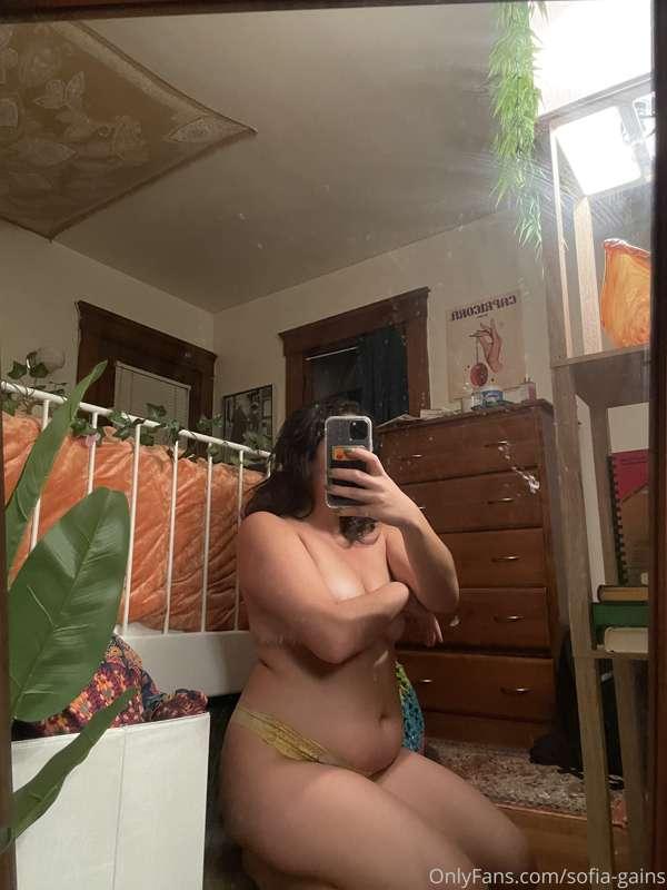 I promise I will clean the mirror lol