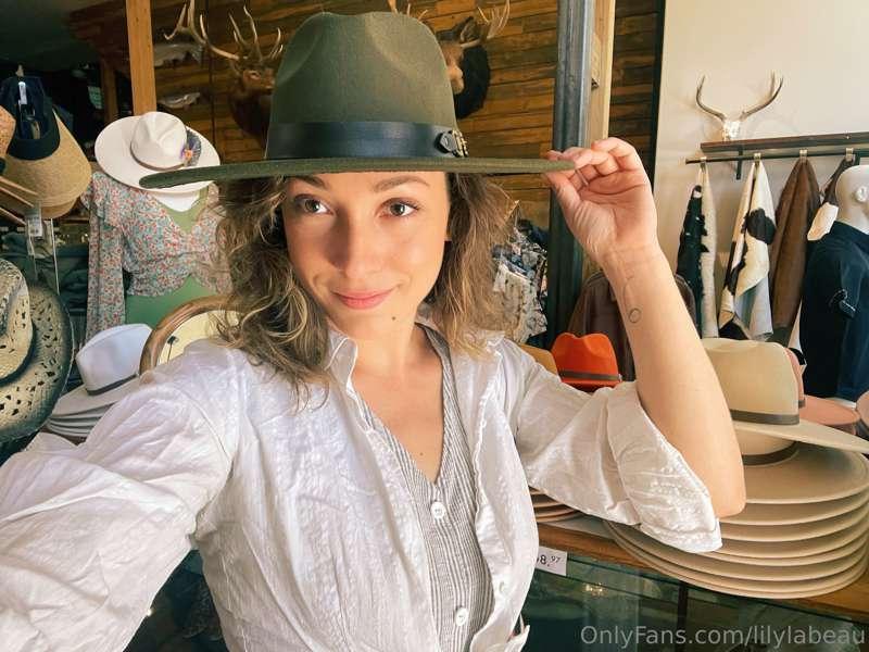 It's hat time! Happy 4th of July! 😘