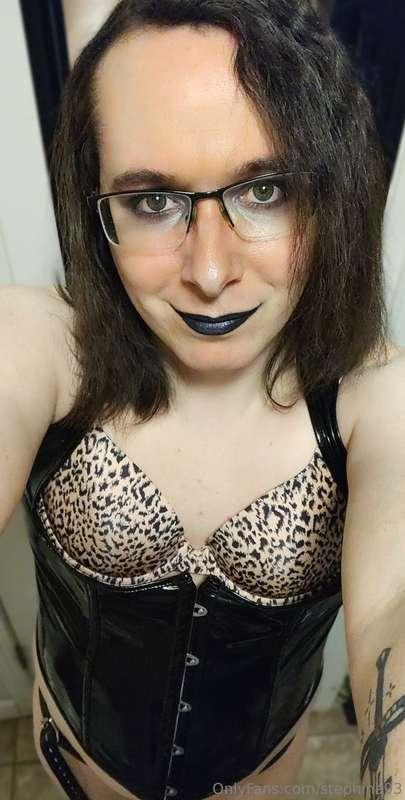 Just a random selfie 🖤🖤🖤