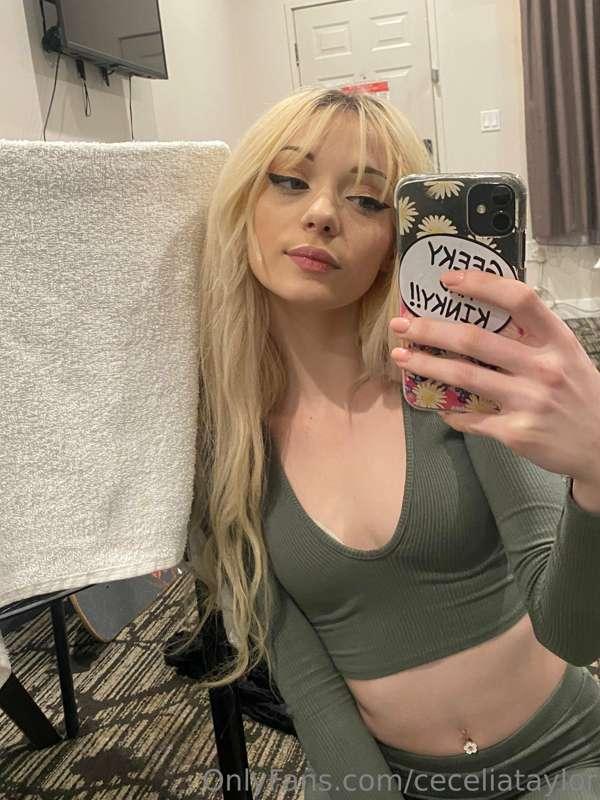 Ready to keep me company 🥰🍒