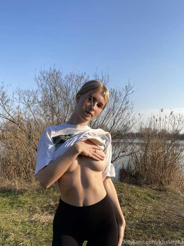 now spring has come😍😍 there will be many hot videos in natur..