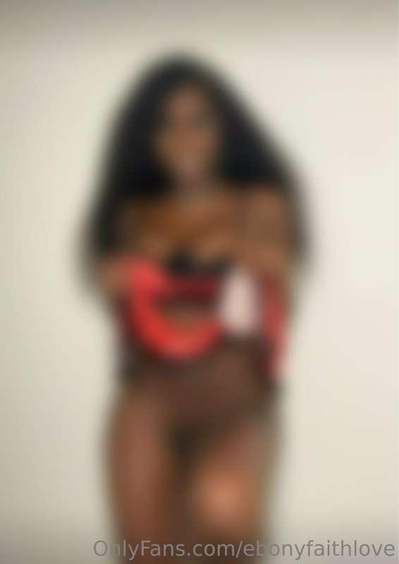 Are you ready to play with me? ❤️🖤