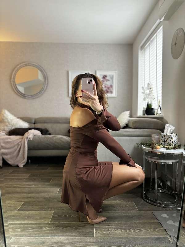 Feeling cozy and chic in this brown outfit ✨ perfect for a b..