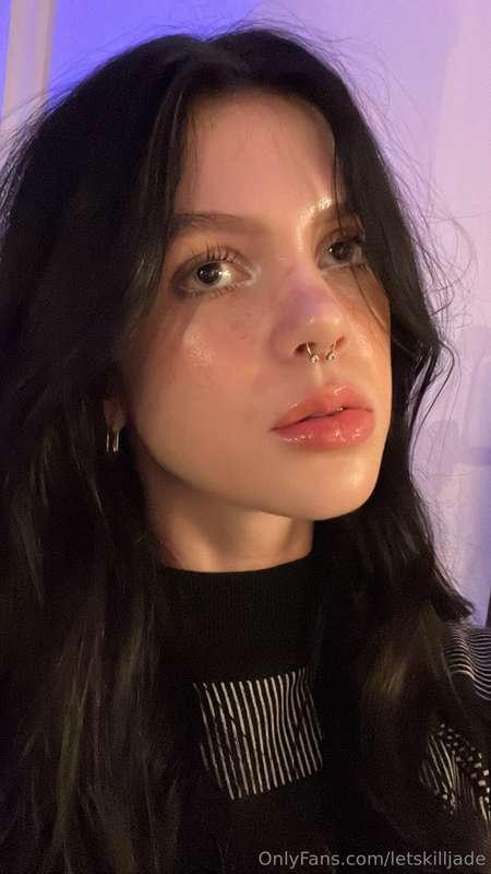 Hi babe, did you miss me?👀