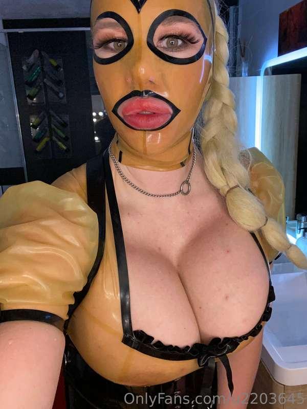 Trans latex dungeon time. Riding a sibian