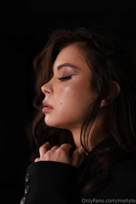 mollylo image #4