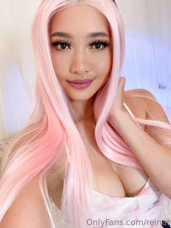 Just my pink hair selfie ❤️
