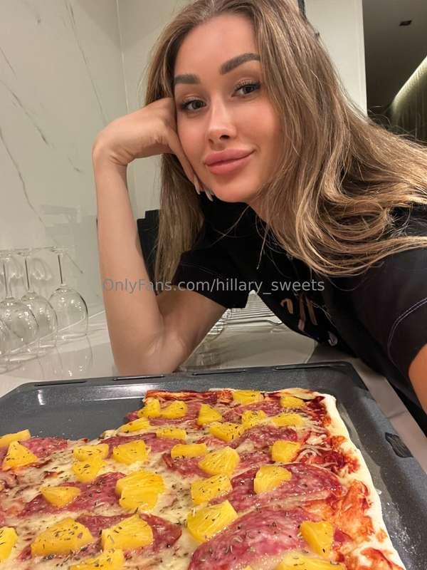 Good morning, are you hungry babe?🤤