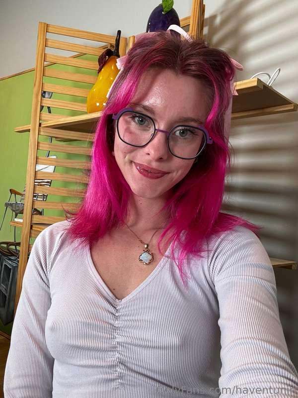 I'm going live on my main page @haven.tunin at 8:30 EST 💗💗 m..