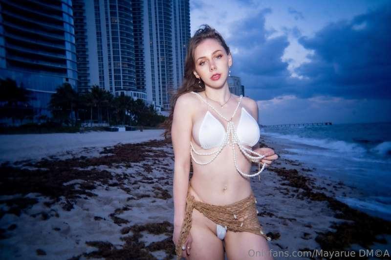 Miami beach siren at your service!! <333 I'm not even going ..
