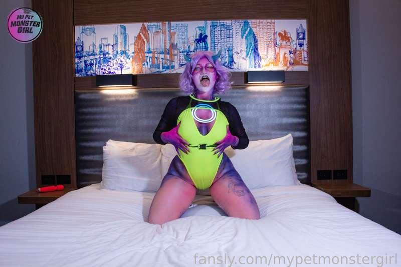 mypetmonstergirl image #7