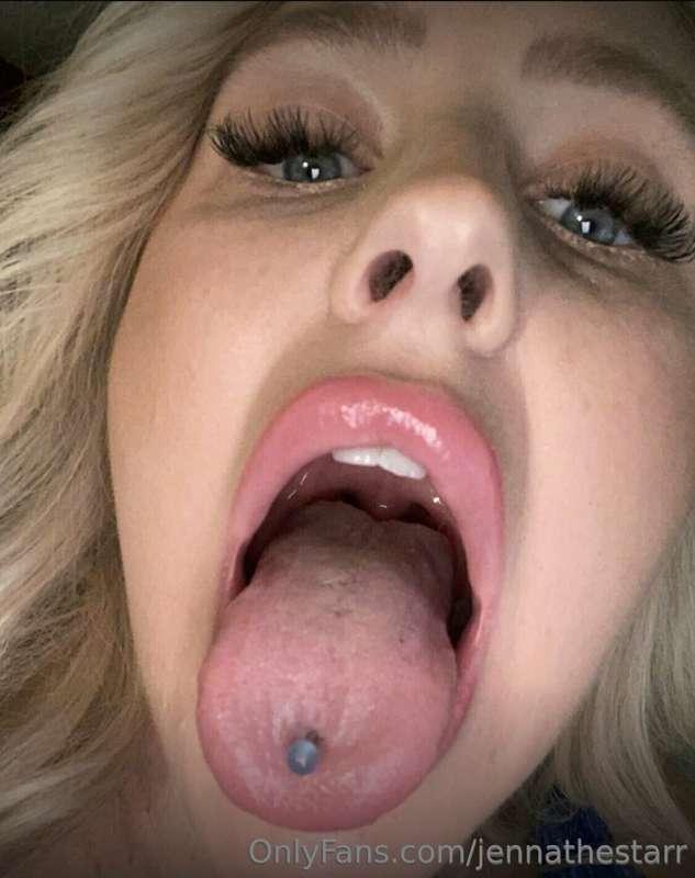 Who wants to fuck this mouth?