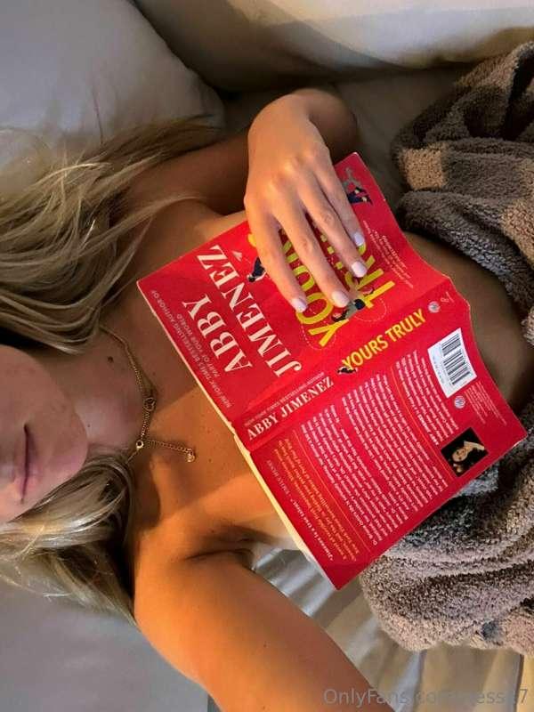 love a good book