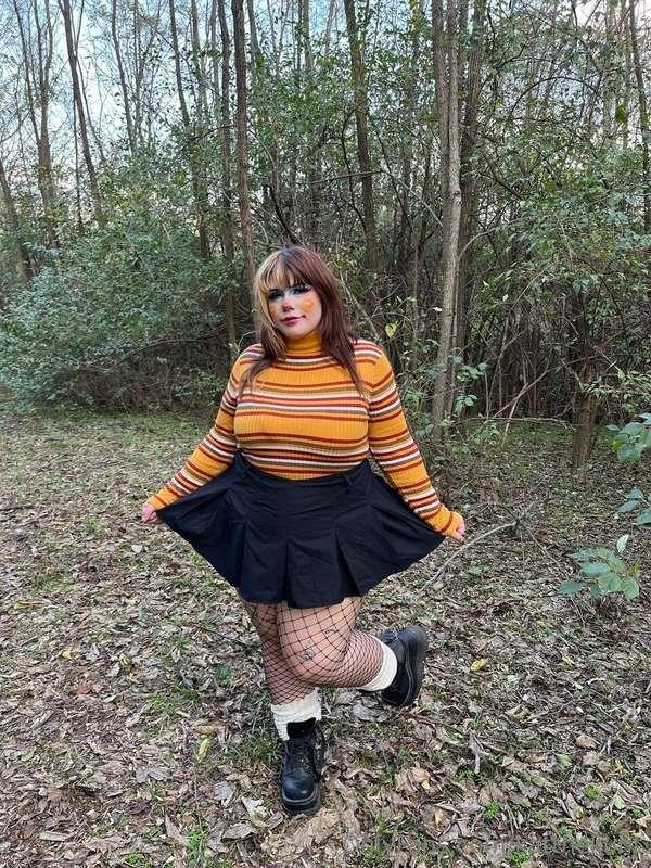 Fuck me here in the woods🥵💦