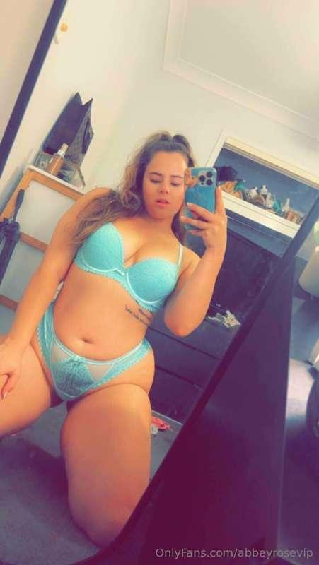 new lingerie, thoughts? 🥵