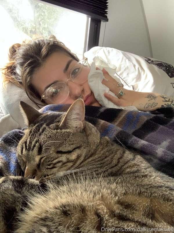 Hello my loves; I have some pretty shitty news. Unfortunatel..