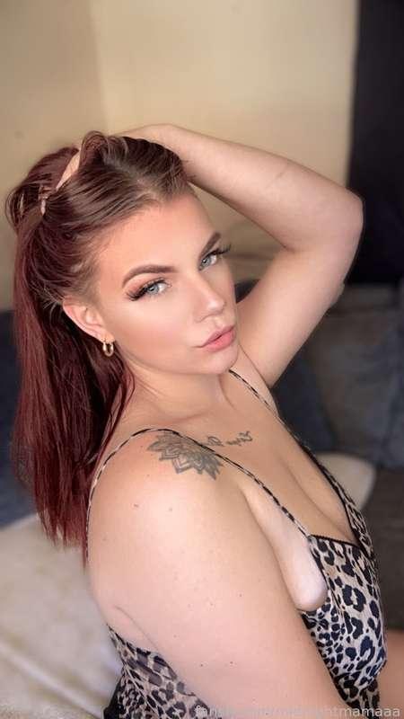 mommy’s showing off my natural body you love so much 😋







#bigtits #bigareolas #cleavage #redhead #MILF #chubby #nude #nsfw #worship #tittyworship #mommymilkers #saggy #saggytits #blueeyes #sexy #hairypussy #hairyarmpit #armpit #pussy #bush #naturalbush #pubes 