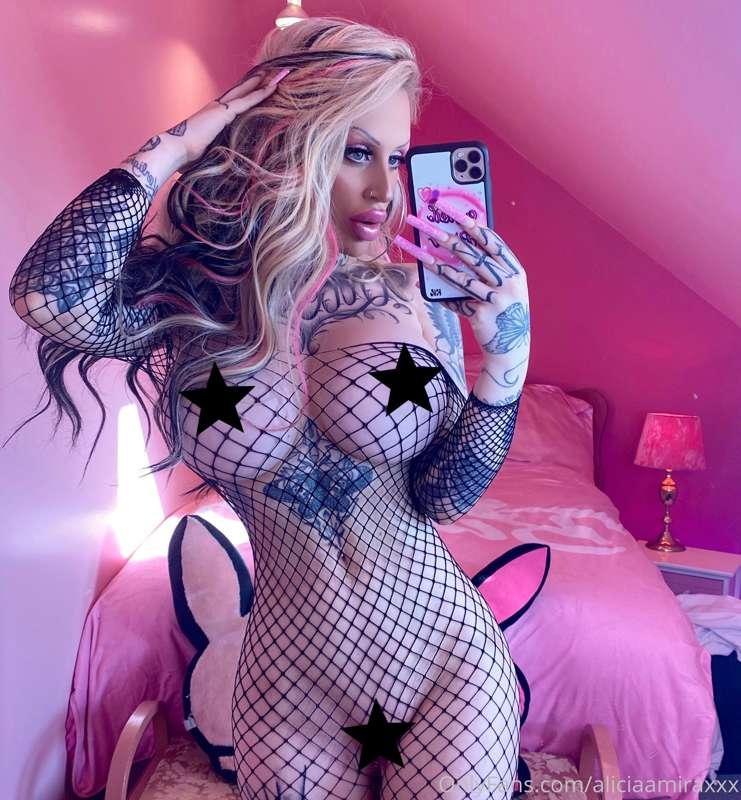 Hi Daddy & Dolls - can we play? Uncensored in ur dm right no..