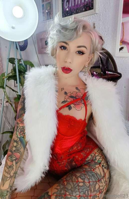 It's time for some Christmas themed content 🤶 I put my decor..
