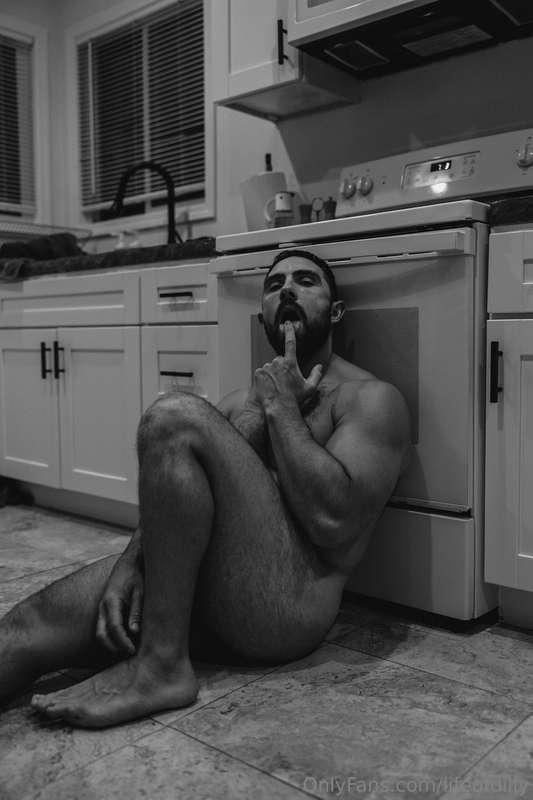 Daddy wants you to be good for him and crawl over here..