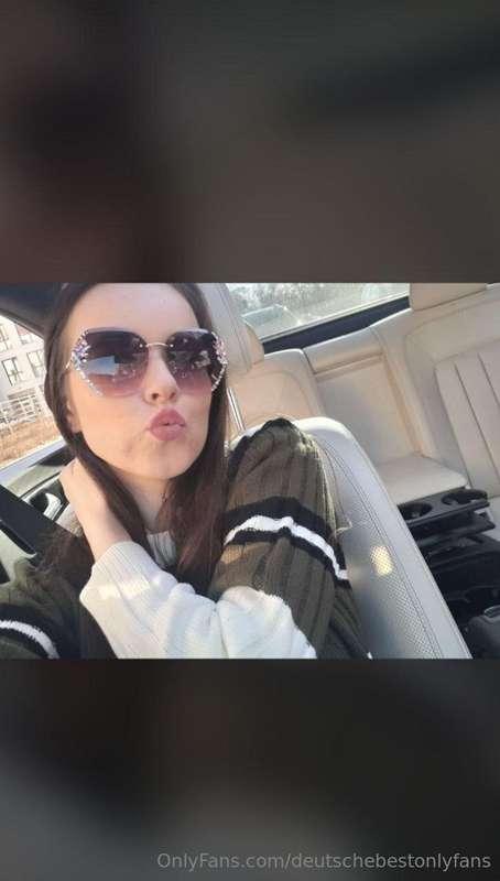 @princesxlillyHallo zusammen 🌞Mein Name ist Lilly, 22 Jahre ..