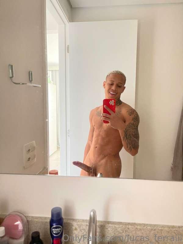 @lucas_ferraiii