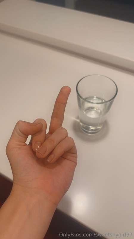 Don’t forget to drink your fucking water 💦