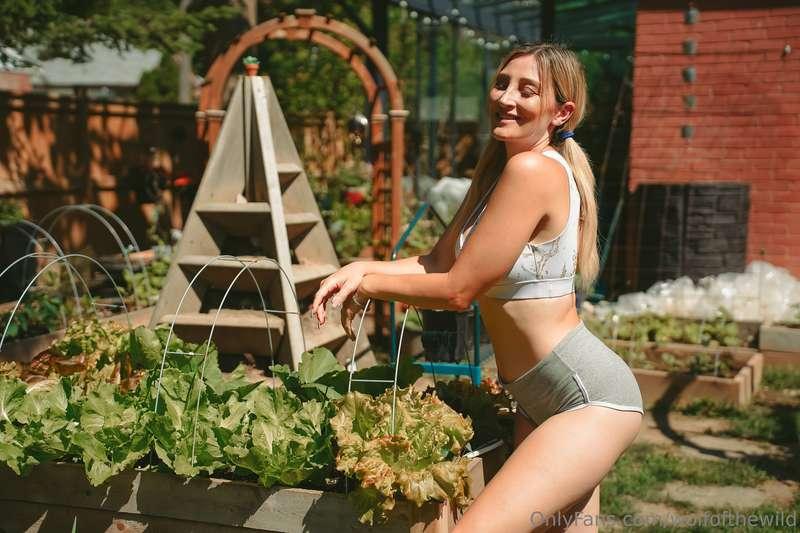 I'm ready for a little farm-to-table action... Want to be my..