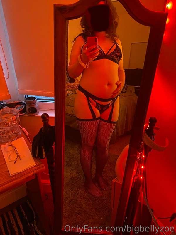 bigbellyzoe image #4