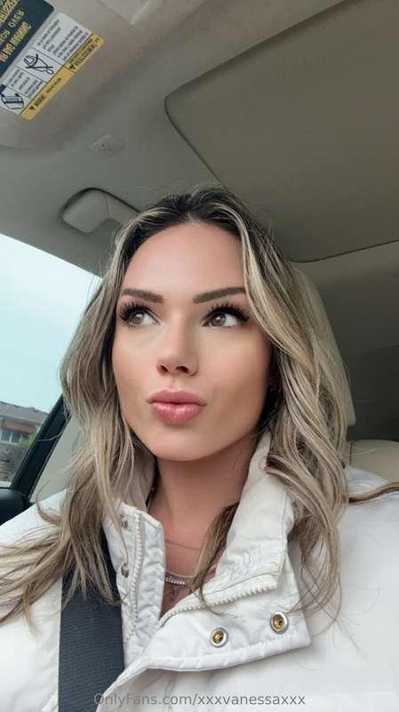 dm me how you'd like to fuck pls & attach dick pic plz 😍