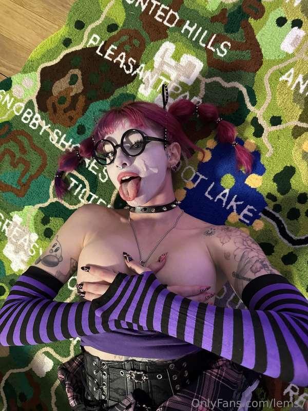 the aftermath of my fortnite vid 🤤 dm me to see!