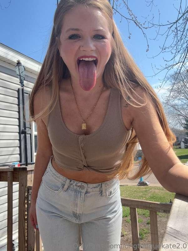 👅