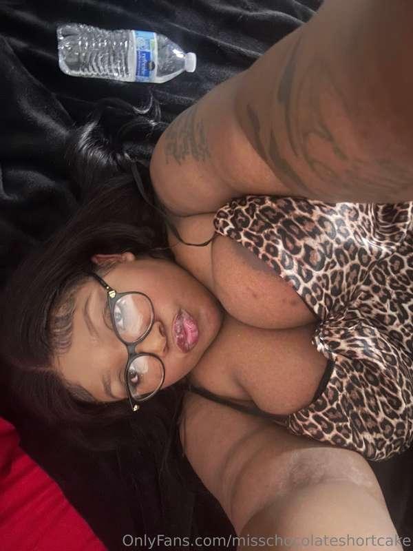 Check your DMs and buy a video I let a lot of yall in here f..