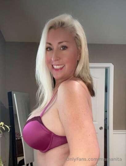 Wanna guess my bra size?? 💦