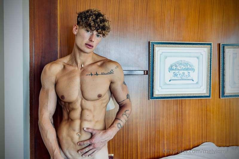 The king-size bed is too big for me alone.. See you on Grind..