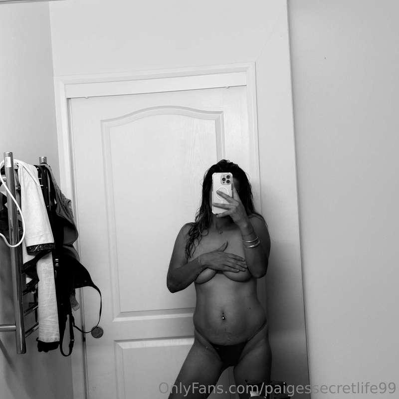 Did you miss me? 😏 I'm back hotter than ever and ready to ma..