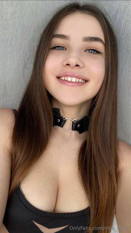 # 🔥*****FREE SUBSCRIPTION*****🔥 
This babe @emma.home of 19 ..