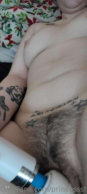 close up hairy pussy before I shave 😜