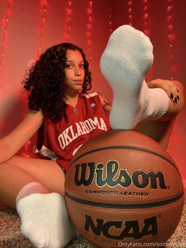 POV: I strip my game day socks off and make you sniff them.