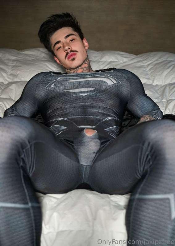 Have you seen my EXPLICIT superhero content? 😏🔞👉 @Jakipz Onl..