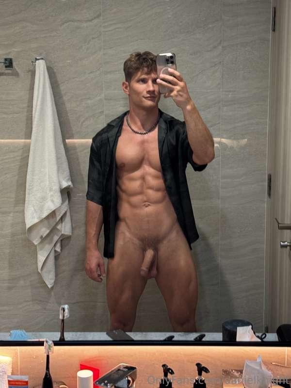 danielknight image #0