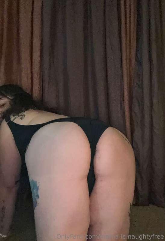 mama-is-naughtyfree image #3