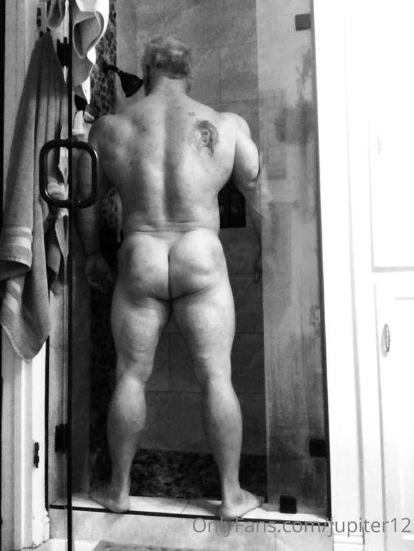 Long hot showers for live viewing