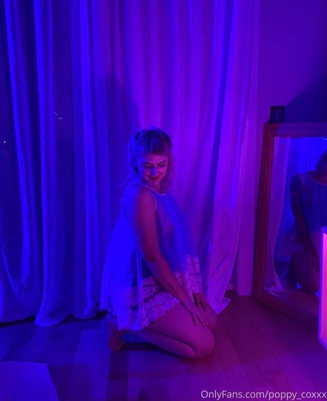 Dreamy shoot with a dreamy friend. I'll post more very soon...