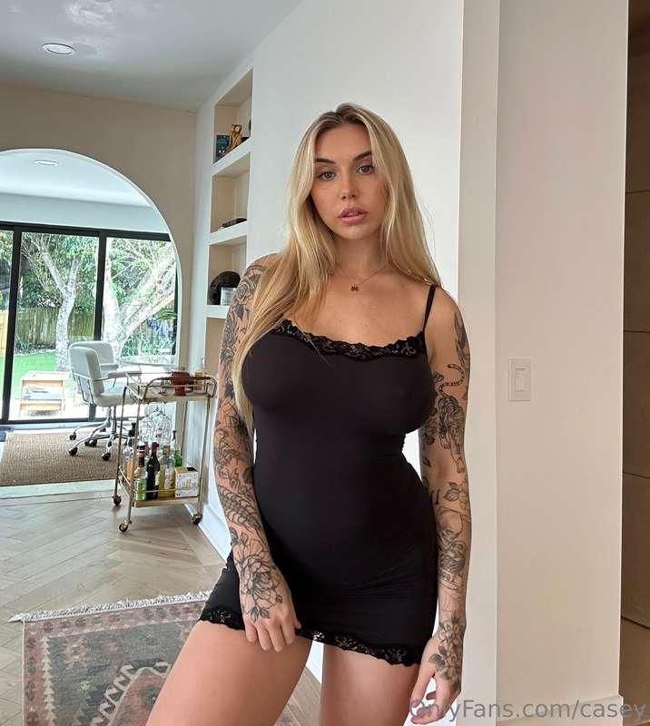 Had a big photoshoot today ✨ excited to show you allllll the..