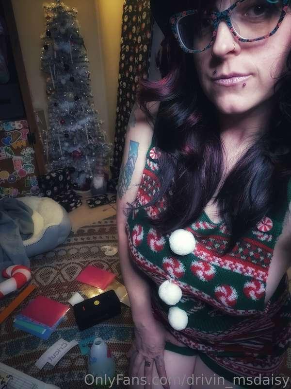 urfavdumbtch image #0